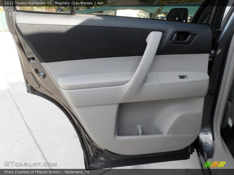 Magnetic Gray Metallic / Ash 2012 Toyota Highlander V6