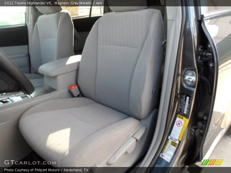 Magnetic Gray Metallic / Ash 2012 Toyota Highlander V6