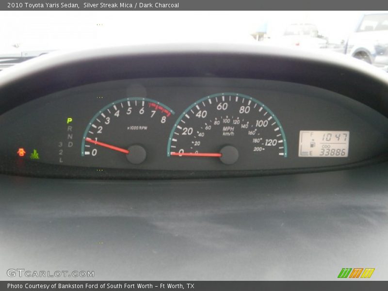 Silver Streak Mica / Dark Charcoal 2010 Toyota Yaris Sedan