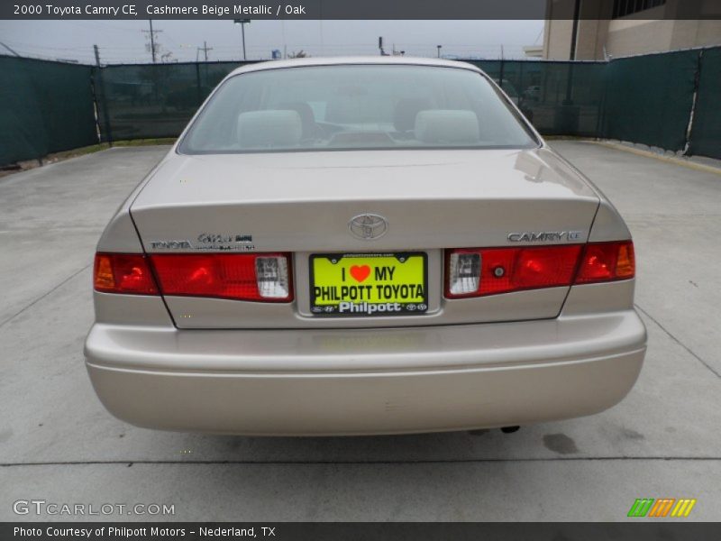 Cashmere Beige Metallic / Oak 2000 Toyota Camry CE