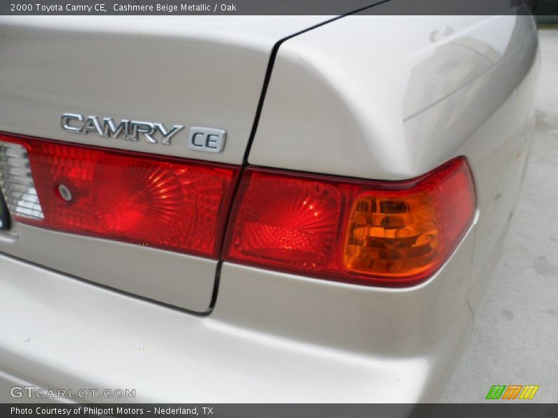 Cashmere Beige Metallic / Oak 2000 Toyota Camry CE