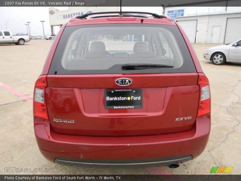 Volcanic Red / Beige 2007 Kia Rondo EX V6
