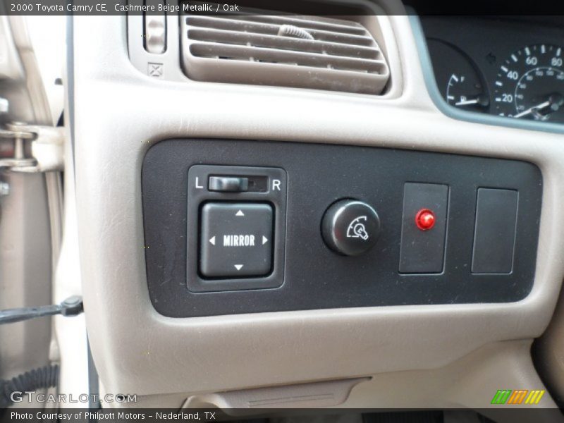 Cashmere Beige Metallic / Oak 2000 Toyota Camry CE