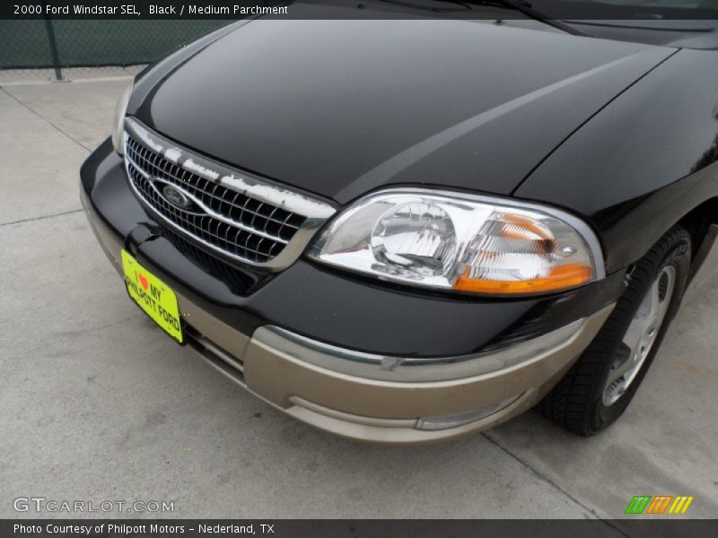 Black / Medium Parchment 2000 Ford Windstar SEL