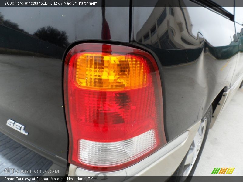 Black / Medium Parchment 2000 Ford Windstar SEL