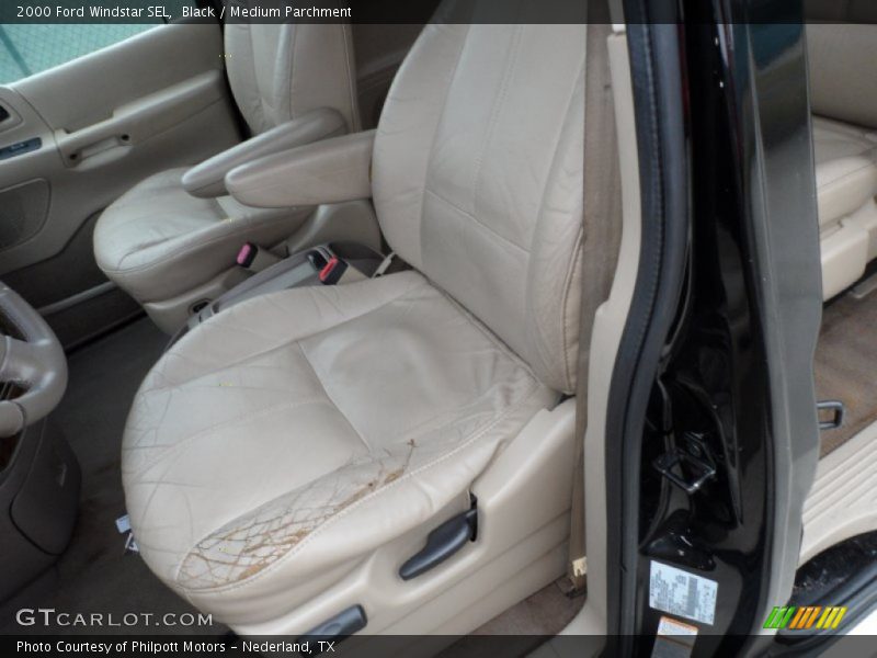 Black / Medium Parchment 2000 Ford Windstar SEL