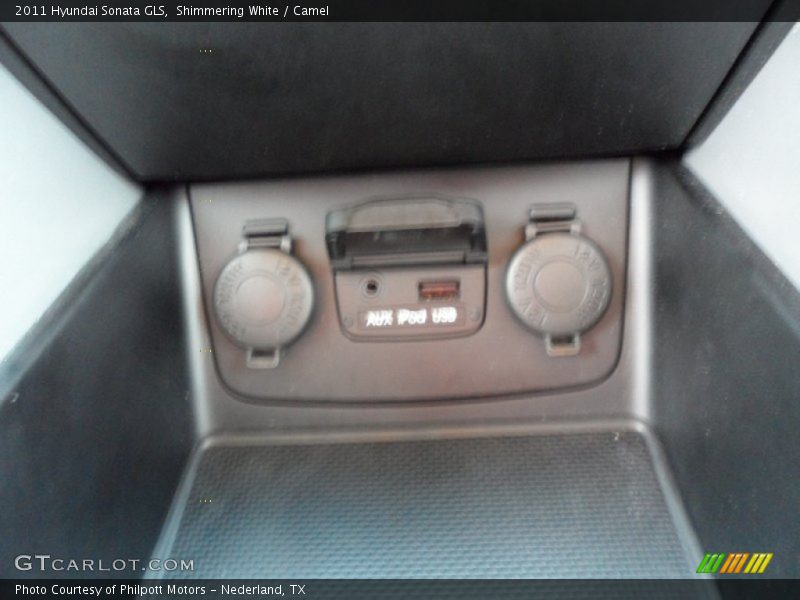 Shimmering White / Camel 2011 Hyundai Sonata GLS