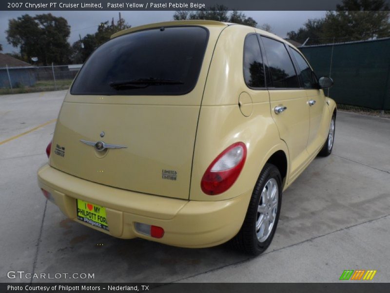 Pastel Yellow / Pastel Pebble Beige 2007 Chrysler PT Cruiser Limited