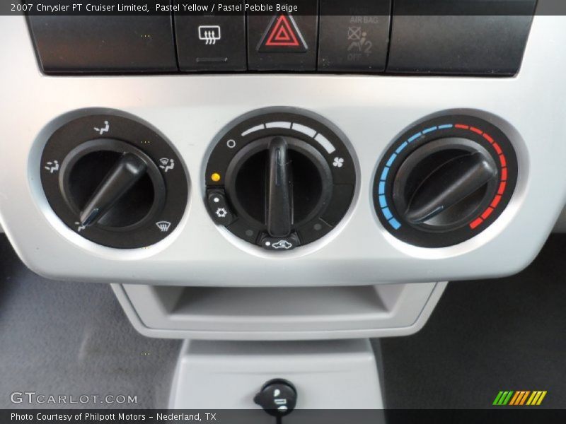 Pastel Yellow / Pastel Pebble Beige 2007 Chrysler PT Cruiser Limited