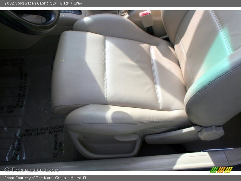 Black / Grey 2002 Volkswagen Cabrio GLX