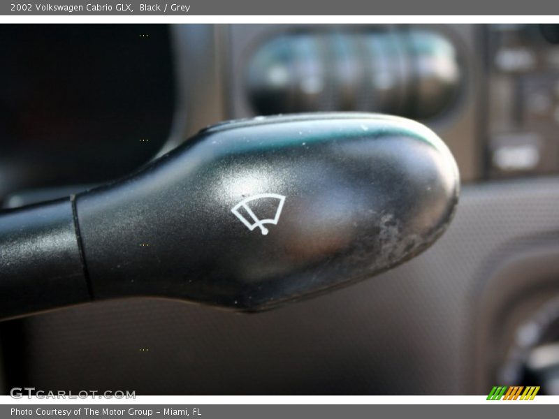 Black / Grey 2002 Volkswagen Cabrio GLX