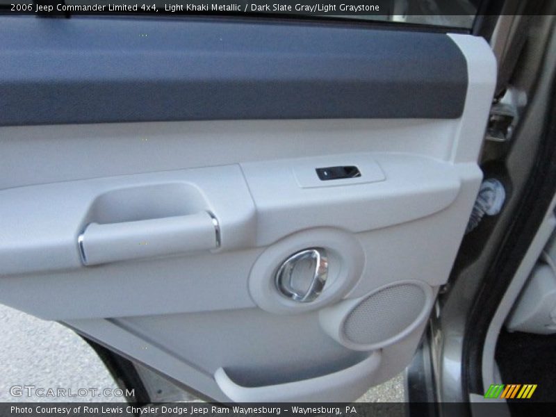Light Khaki Metallic / Dark Slate Gray/Light Graystone 2006 Jeep Commander Limited 4x4