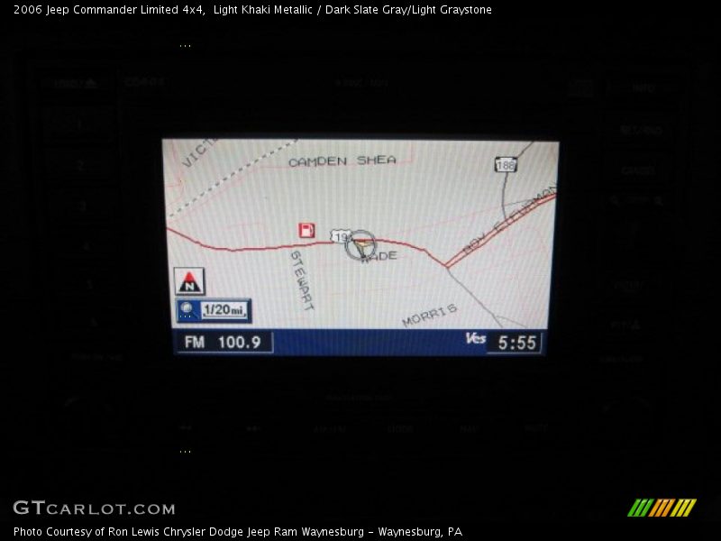 Light Khaki Metallic / Dark Slate Gray/Light Graystone 2006 Jeep Commander Limited 4x4