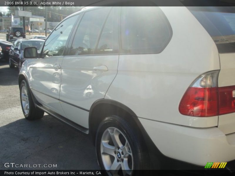 Alpine White / Beige 2006 BMW X5 3.0i
