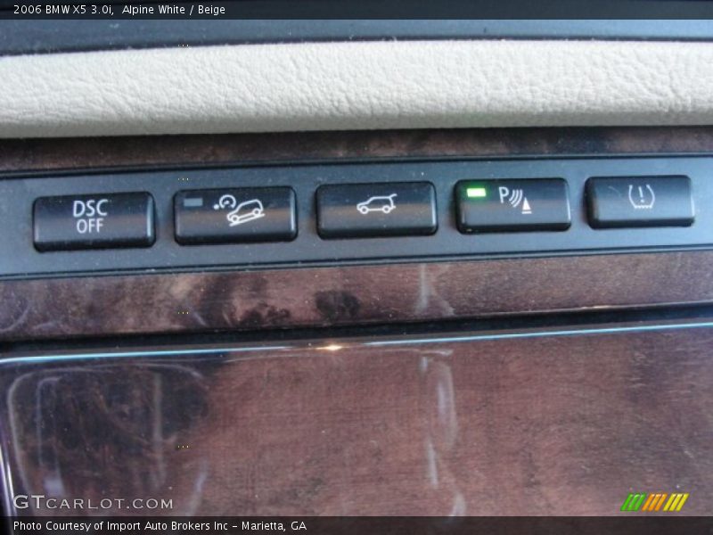 Alpine White / Beige 2006 BMW X5 3.0i