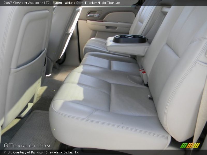 Summit White / Dark Titanium/Light Titanium 2007 Chevrolet Avalanche LTZ