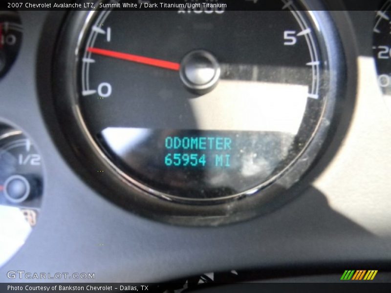 Summit White / Dark Titanium/Light Titanium 2007 Chevrolet Avalanche LTZ