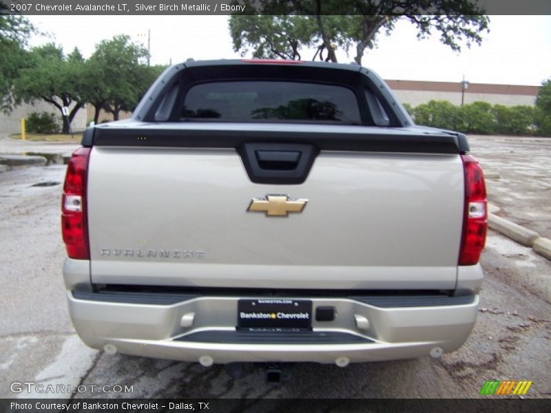 Silver Birch Metallic / Ebony 2007 Chevrolet Avalanche LT