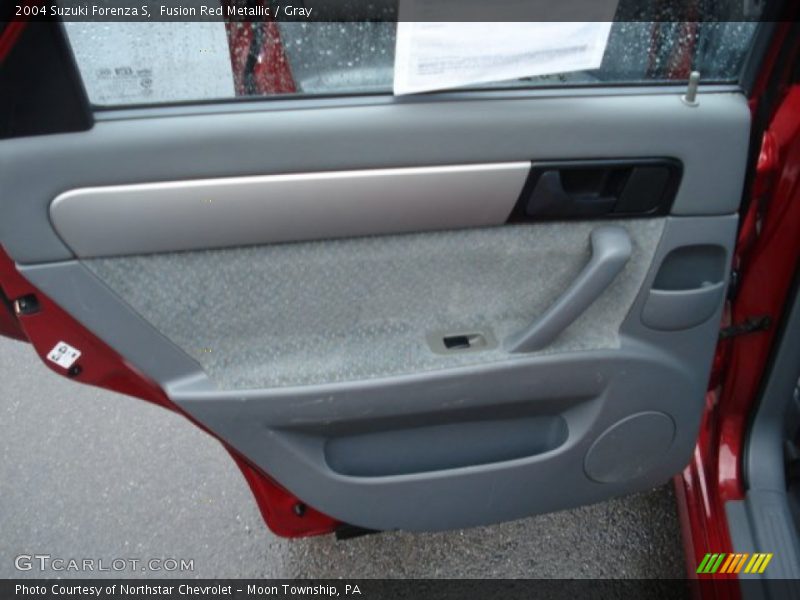 Fusion Red Metallic / Gray 2004 Suzuki Forenza S