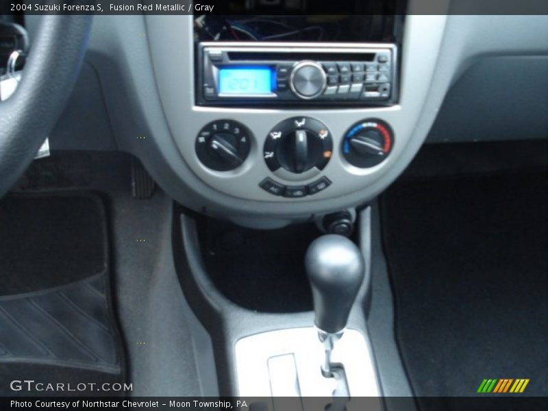 Fusion Red Metallic / Gray 2004 Suzuki Forenza S