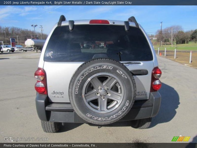 Bright Silver Metallic / Dark Slate Gray/Light Slate Gray 2005 Jeep Liberty Renegade 4x4