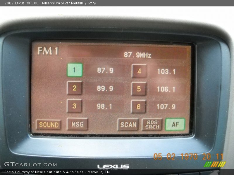 Millennium Silver Metallic / Ivory 2002 Lexus RX 300