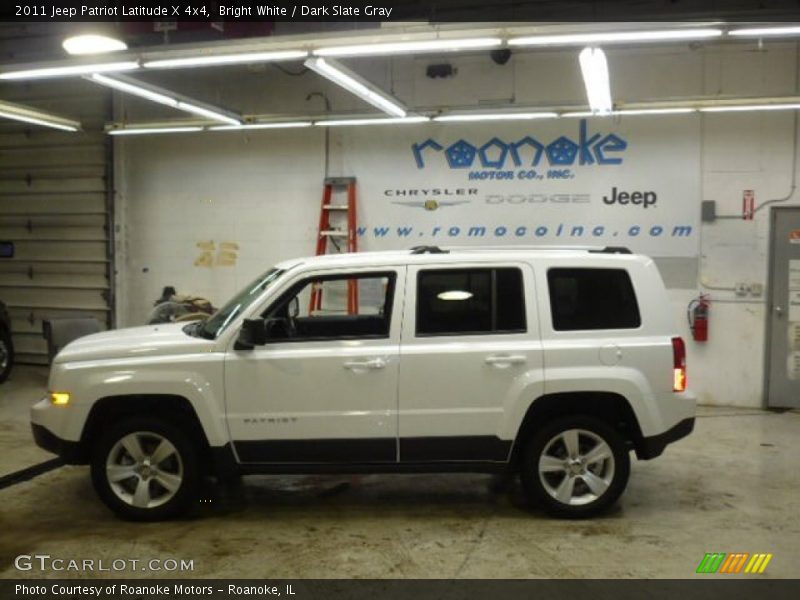 Bright White / Dark Slate Gray 2011 Jeep Patriot Latitude X 4x4