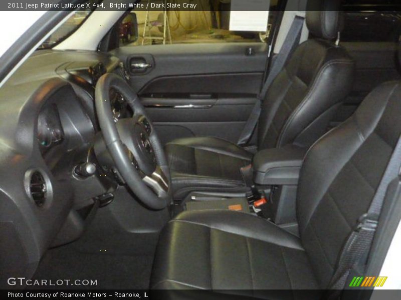 Bright White / Dark Slate Gray 2011 Jeep Patriot Latitude X 4x4