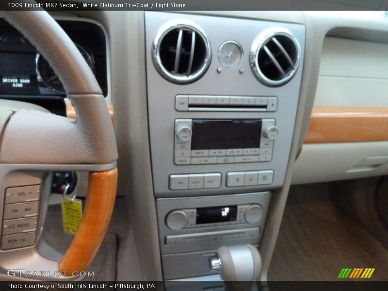 White Platinum Tri-Coat / Light Stone 2009 Lincoln MKZ Sedan