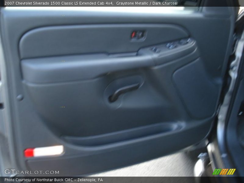 Graystone Metallic / Dark Charcoal 2007 Chevrolet Silverado 1500 Classic LS Extended Cab 4x4