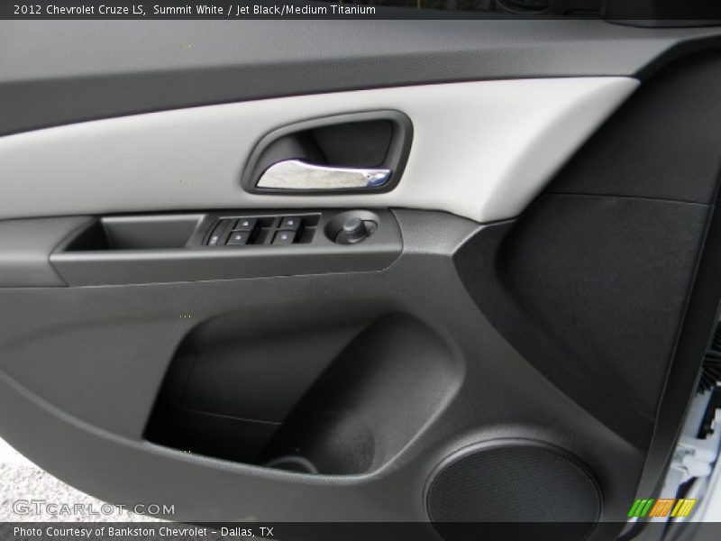Summit White / Jet Black/Medium Titanium 2012 Chevrolet Cruze LS