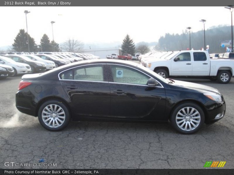 Black Onyx / Ebony 2012 Buick Regal