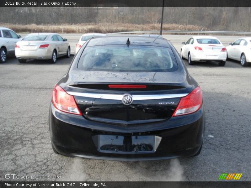 Black Onyx / Ebony 2012 Buick Regal