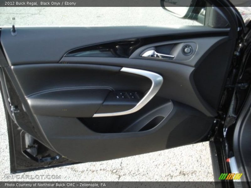 Black Onyx / Ebony 2012 Buick Regal