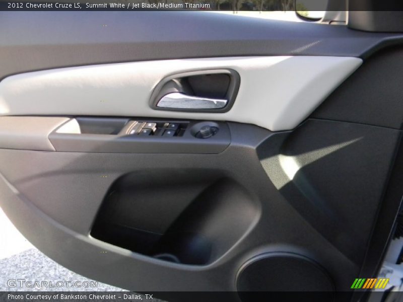 Summit White / Jet Black/Medium Titanium 2012 Chevrolet Cruze LS