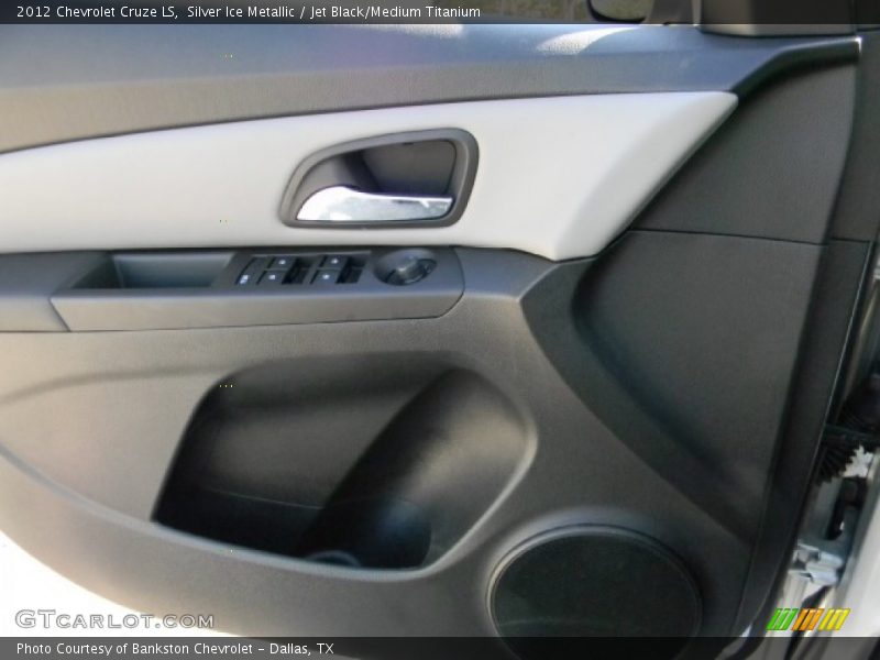 Silver Ice Metallic / Jet Black/Medium Titanium 2012 Chevrolet Cruze LS