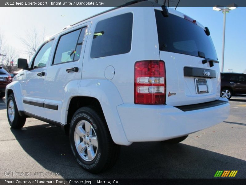 Bright White / Dark Slate Gray 2012 Jeep Liberty Sport