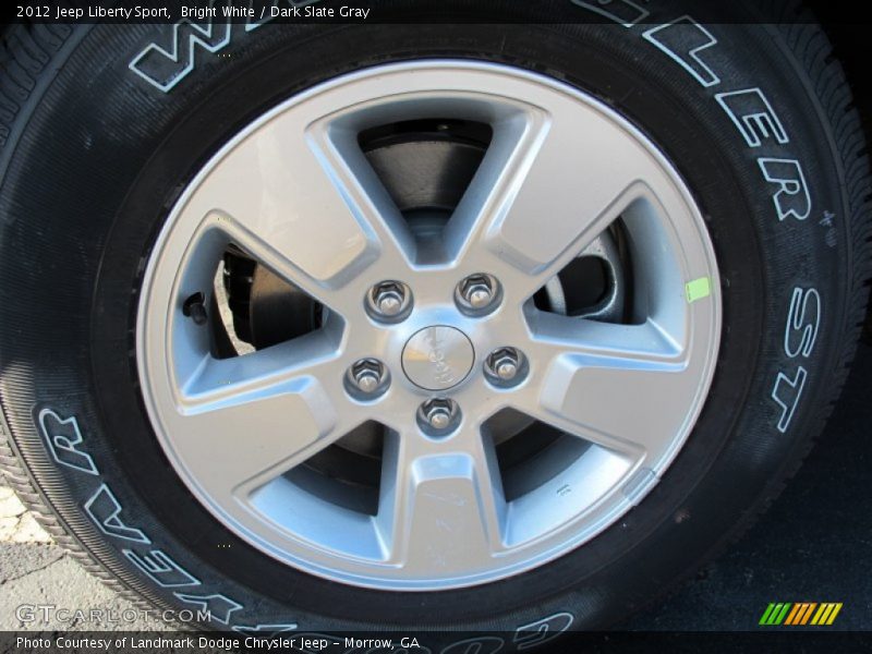 Bright White / Dark Slate Gray 2012 Jeep Liberty Sport