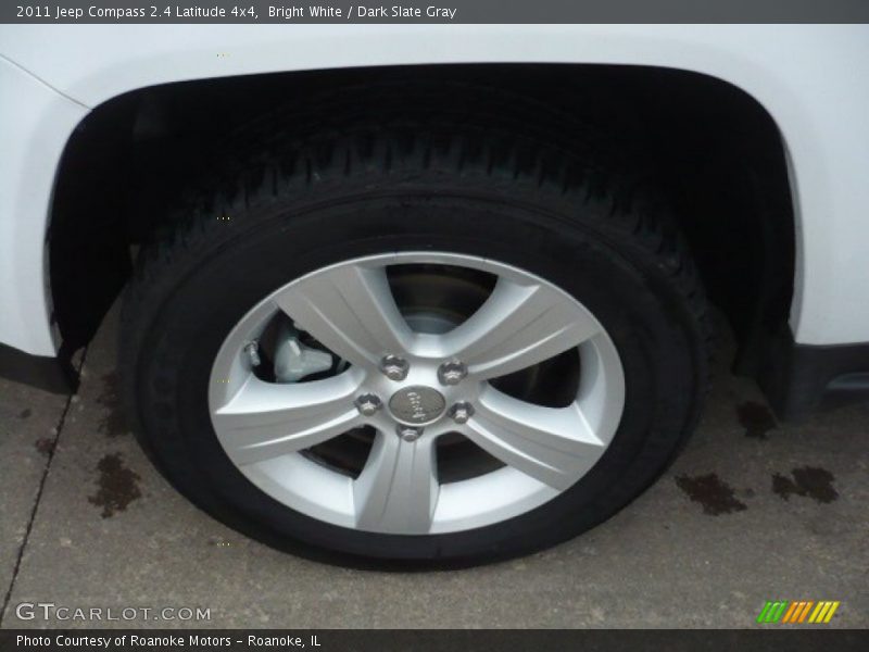Bright White / Dark Slate Gray 2011 Jeep Compass 2.4 Latitude 4x4