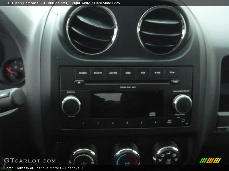 Bright White / Dark Slate Gray 2011 Jeep Compass 2.4 Latitude 4x4