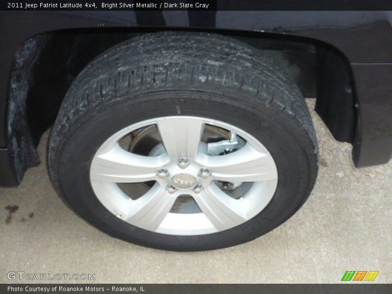 Bright Silver Metallic / Dark Slate Gray 2011 Jeep Patriot Latitude 4x4