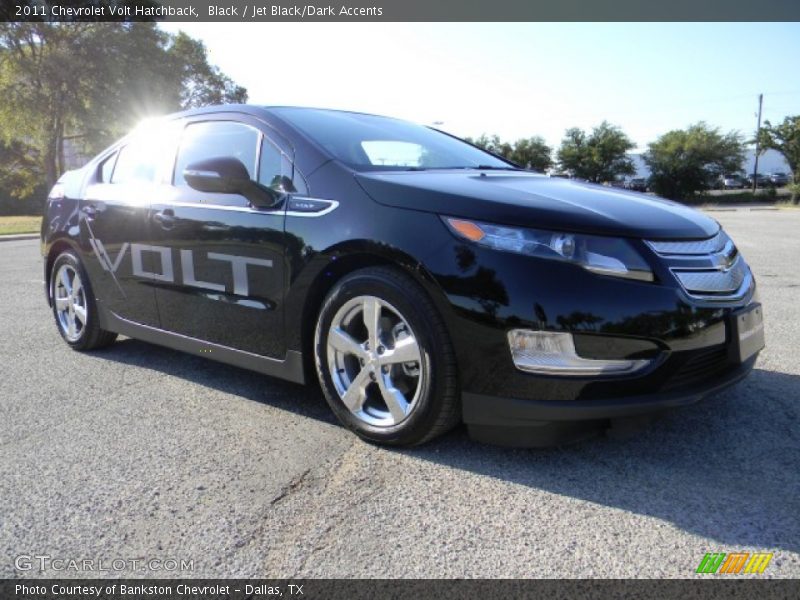 Front 3/4 View of 2011 Volt Hatchback