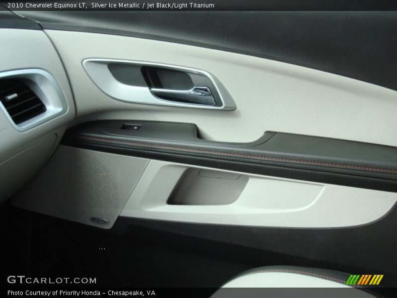 Silver Ice Metallic / Jet Black/Light Titanium 2010 Chevrolet Equinox LT
