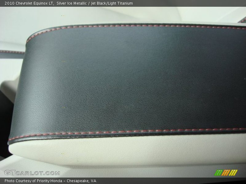 Silver Ice Metallic / Jet Black/Light Titanium 2010 Chevrolet Equinox LT