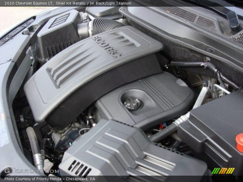 Silver Ice Metallic / Jet Black/Light Titanium 2010 Chevrolet Equinox LT