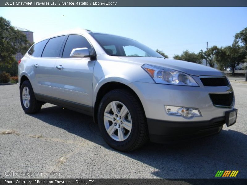 Silver Ice Metallic / Ebony/Ebony 2011 Chevrolet Traverse LT