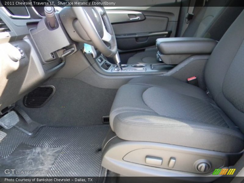 Silver Ice Metallic / Ebony/Ebony 2011 Chevrolet Traverse LT