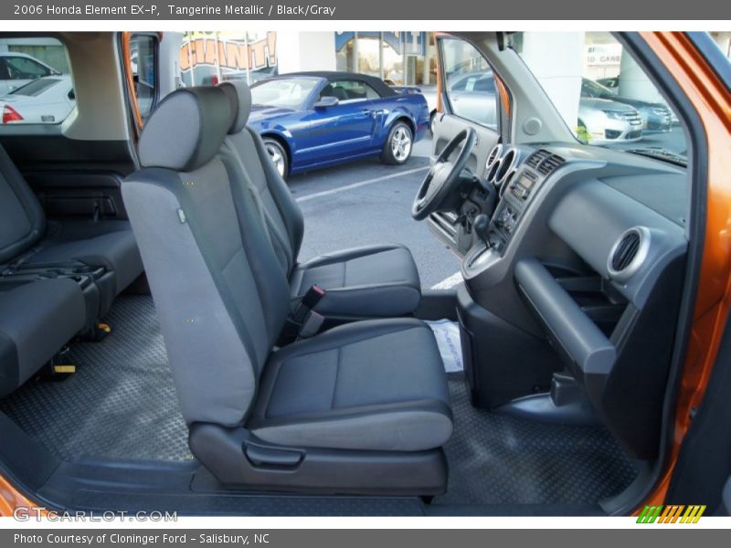 Tangerine Metallic / Black/Gray 2006 Honda Element EX-P
