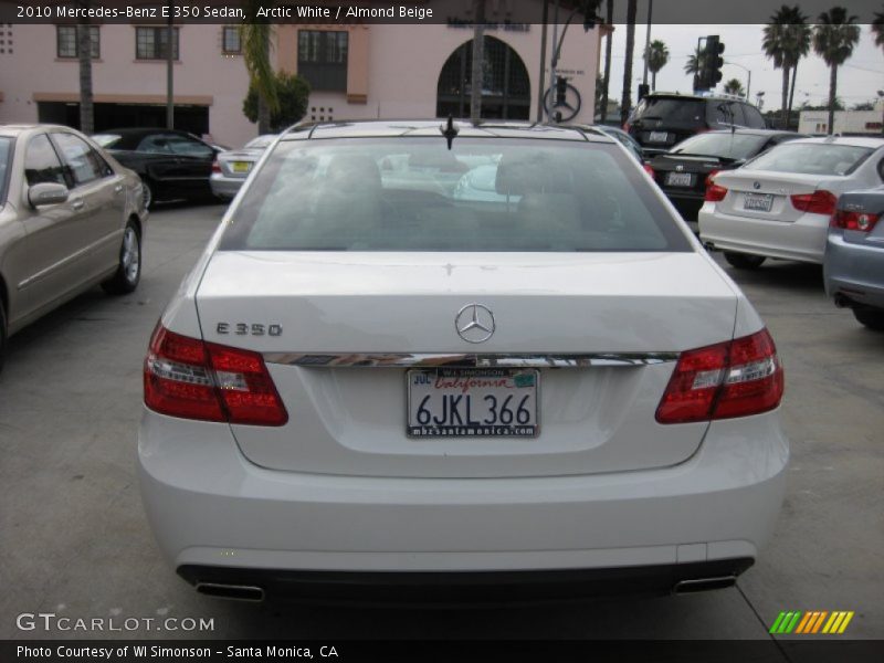 Arctic White / Almond Beige 2010 Mercedes-Benz E 350 Sedan