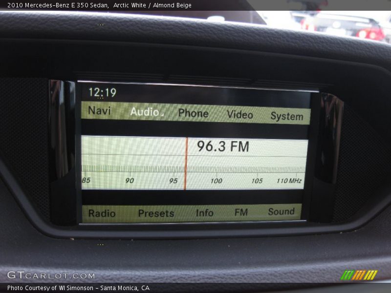 Arctic White / Almond Beige 2010 Mercedes-Benz E 350 Sedan